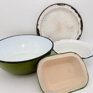 Lot of 4 Vintage Enamel Dishes | Plates & Bowls | Rustic Kitchenware
